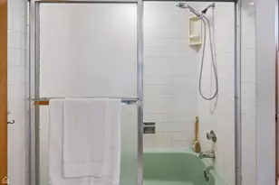 701 Preston Ln, Schaumburg, IL 60193 - Photo 14