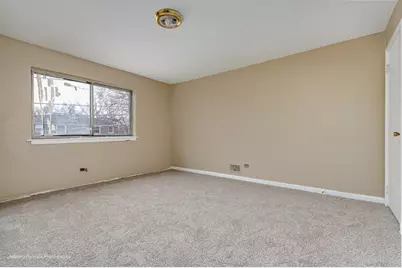 9586 S Colfax Avenue, Chicago, IL 60617 - Photo 14