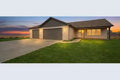 477 Emma Drive, Manteno, IL 60950 - Photo 2