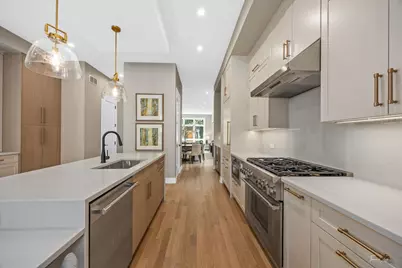 1640 W Wolfram Street, Chicago, IL 60657 - Photo 10