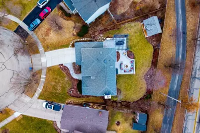 2438 Wendover Drive, Naperville, IL 60565 - Photo 48