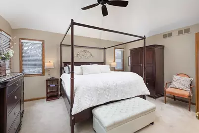 2438 Wendover Drive, Naperville, IL 60565 - Photo 26