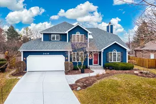 2438 Wendover Dr, Naperville, IL 60565 - Photo 2