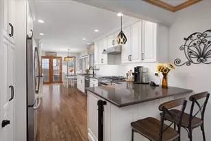 2438 Wendover Dr, Naperville, IL 60565 - Photo 18