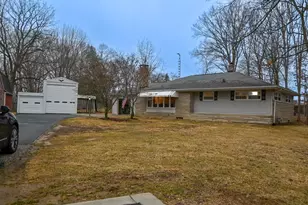 1305 Vacketta Dr, Danville, IL 61832 - Photo 4