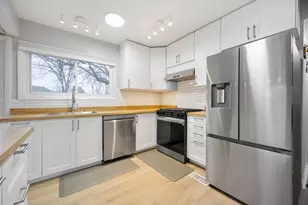 424 N Salem Dr, Schaumburg, IL 60194 - Photo 10