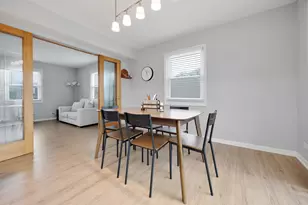 424 N Salem Dr, Schaumburg, IL 60194 - Photo 6