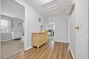 424 N Salem Dr, Schaumburg, IL 60194 - Photo 14