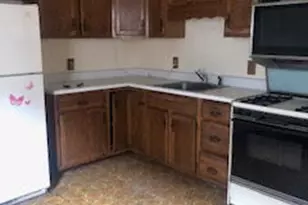 3343 W 64th Pl, Chicago, IL 60629 - Photo 6