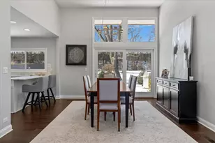 242 Aspen Ln, Highland Park, IL 60035 - Photo 6