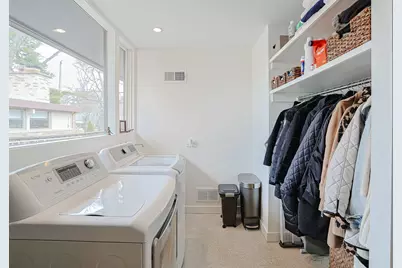 9301 Drake Avenue, Evanston, IL 60203 - Photo 36