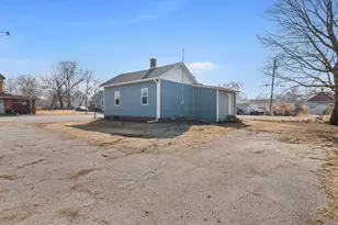 621 7th Ave, Rock Island, IL 61201 - Photo 4