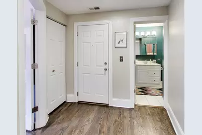 1136 W Pratt Boulevard #2S, Chicago, IL 60626 - Photo 4