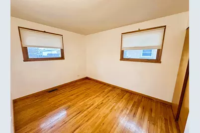 9112 Homestead Lane, Bridgeview, IL 60455 - Photo 20