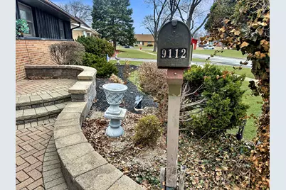 9112 Homestead Lane, Bridgeview, IL 60455 - Photo 2