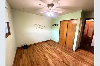 9112 Homestead Lane, Bridgeview, IL 60455 - Photo 16