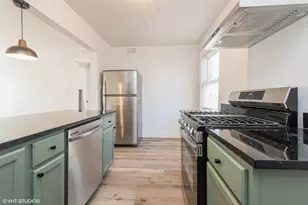 7411 N Wolcott Ave, Chicago, IL 60626 - Photo 2