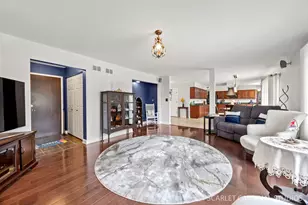 6333 Kent Ct, Lisle, IL 60532 - Photo 8