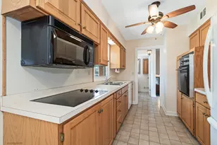 457 N Comfort Ln, Palatine, IL 60067 - Photo 6