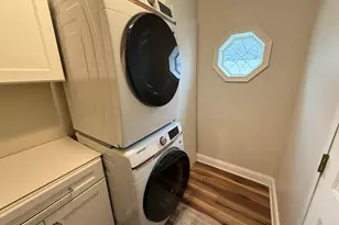 201 Begonia Dr, Matteson, IL 60443 - Photo 28