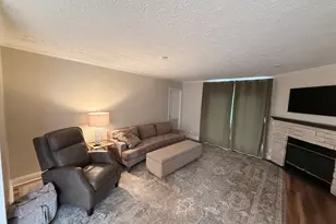 201 Begonia Dr, Matteson, IL 60443 - Photo 4