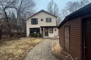 5S661 Wright St, Naperville, IL 60563 - Photo 2