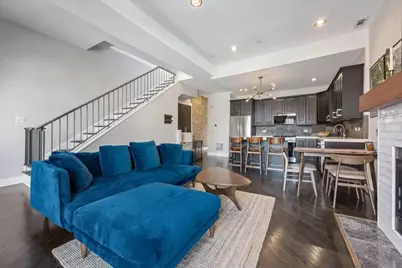 2527 W Chicago Avenue #2, Chicago, IL 60622 - Photo 8