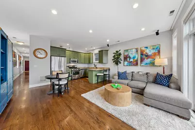 2846 N Damen Avenue #3, Chicago, IL 60618 - Photo 2