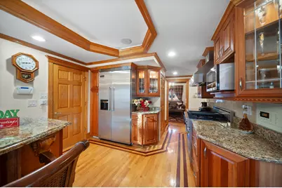 300 N Bradley Road, Lake Forest, IL 60048 - Photo 6