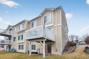 938 Mesa Dr, Elgin, IL 60123 - Photo 24