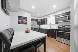 3448 W 73rd Pl, Chicago, IL 60629 - Photo 6
