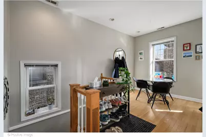 1330 W Roscoe Street, Chicago, IL 60657 - Photo 2