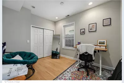 1330 W Roscoe Street, Chicago, IL 60657 - Photo 10