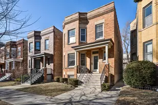 1330 W Roscoe St, Chicago, IL 60657 - Photo 1