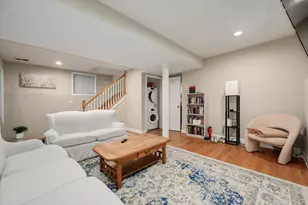 1330 W Roscoe St, Chicago, IL 60657 - Photo 22