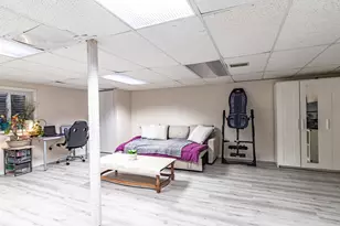 600 Thompson Blvd, Buffalo Grove, IL 60089 - Photo 22