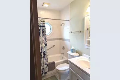 621 E Grand Lake Boulevard, West Chicago, IL 60185 - Photo 22