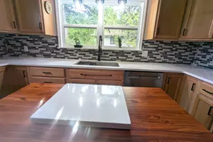 621 E Grand Lake Blvd, West Chicago, IL 60185 - Photo 8