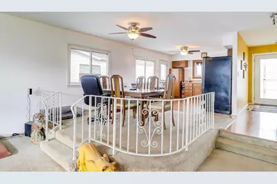 725 Elizabeth Lane, Des Plaines, IL 60016 - Photo 6