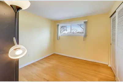 725 Elizabeth Lane, Des Plaines, IL 60016 - Photo 18