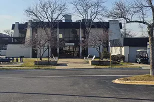 9078 W Heathwood Dr, Niles, IL 60714 - Photo 1