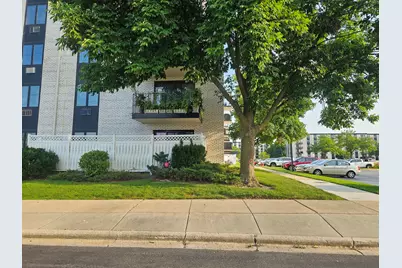 9078 W Heathwood Drive #1M, Niles, IL 60714 - Photo 2