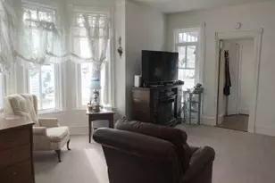 462 Ashland Ave, Elgin, IL 60123 - Photo 2