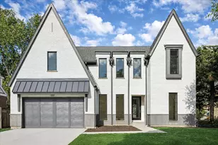 580 S Kearsage Ave, Elmhurst, IL 60126 - Photo 1