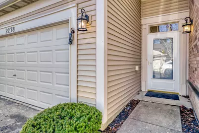 2278 Meadowcroft Lane, Grayslake, IL 60030 - Photo 2