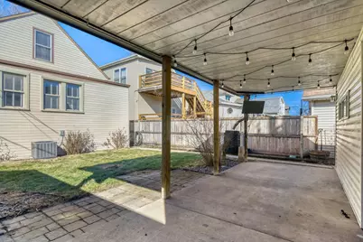 5635 W Patterson Avenue, Chicago, IL 60634 - Photo 26