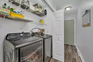 22506 S Queens Ct, Joliet, IL 60404 - Photo 18