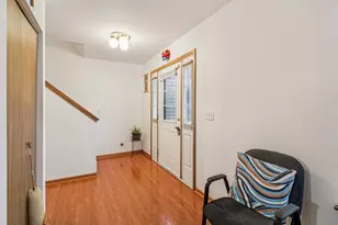 2070 Foxtail Dr, Aurora, IL 60504 - Photo 2