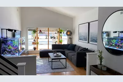 7258 N Crawford Avenue, Lincolnwood, IL 60712 - Photo 2