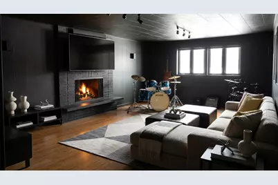 7258 N Crawford Avenue, Lincolnwood, IL 60712 - Photo 6